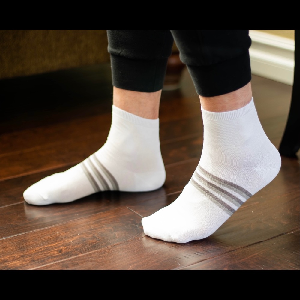 Men’s Striped Ankle Socks
